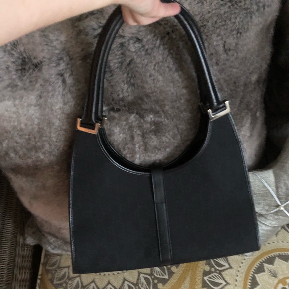 Authentic Gucci GG Handbag - Picture 4 of 7